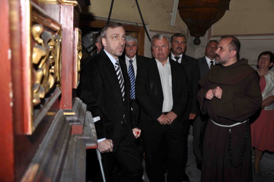 ALWERNIA. Minister kultury i rzecznik rządu w klasztorze