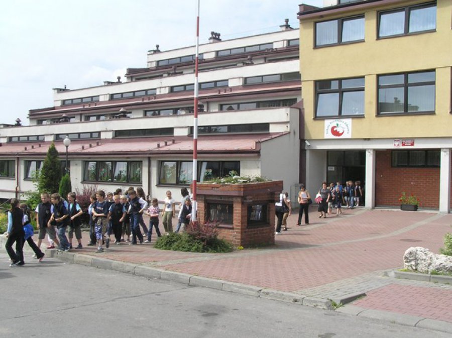 Uczniowie z dwóch trzebińskich szkół ćwiczyli ewakuację z budynków