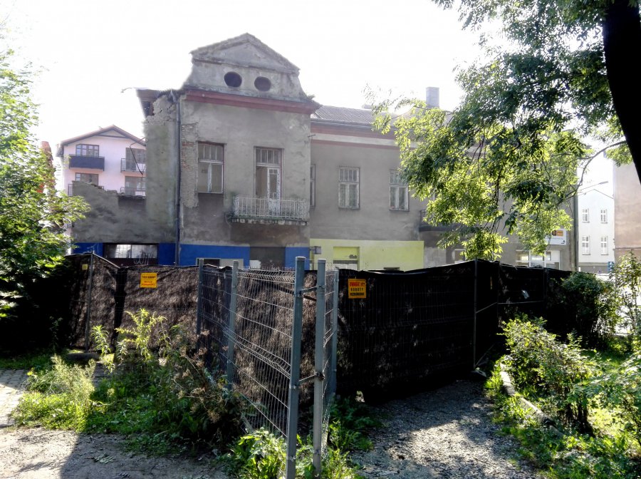 Trwa wielkie wyburzanie w centrum Chrzanowa (WIDEO)