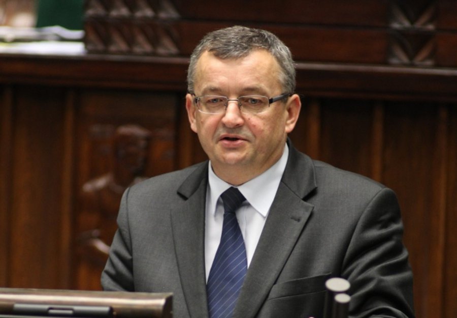 Andrzej Adamczyk z Krzeszowic zostaje w rządzie bez budownictwa