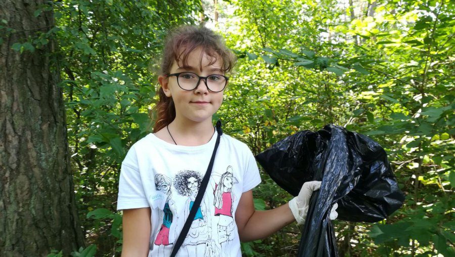 10-letnia Emilia Cebula zaprasza na kolejne sprzątanie lasu 