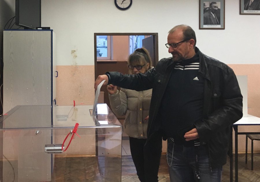 Lokale wyborcze otwarte. Zaczęło się głosowanie (WIDEO)