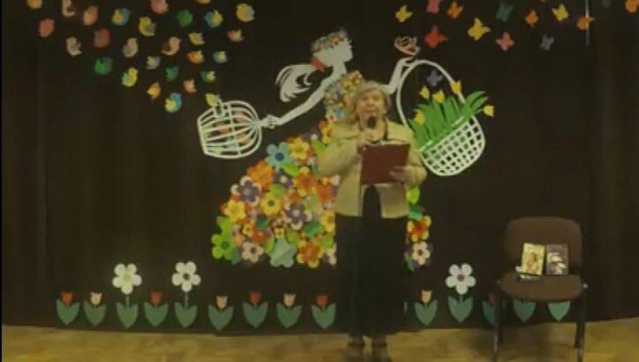 Sołtyska Młoszowej śpiewa Barkę i zachęca do "wykonów" (WIDEO)