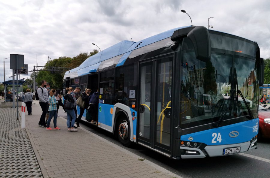 Zmiany w rozkładzie jazdy linii 15 ZKKM Chrzanów. Autobus pojedzie wcześniej