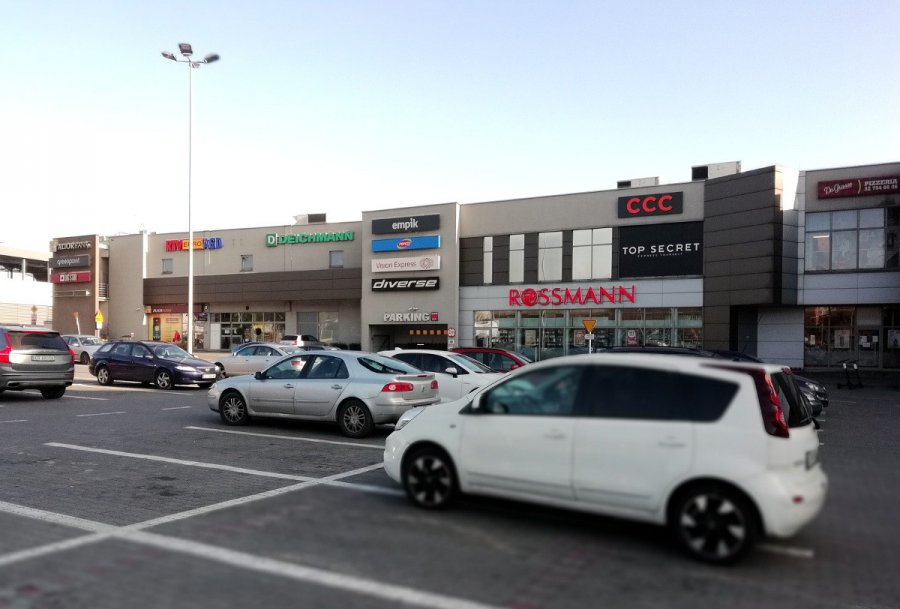 Które sklepy są otwarte w centrach handlowych w Chrzanowie