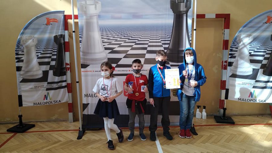 Młodzi szachiści z Chrzanowa awansowali do IV ligi