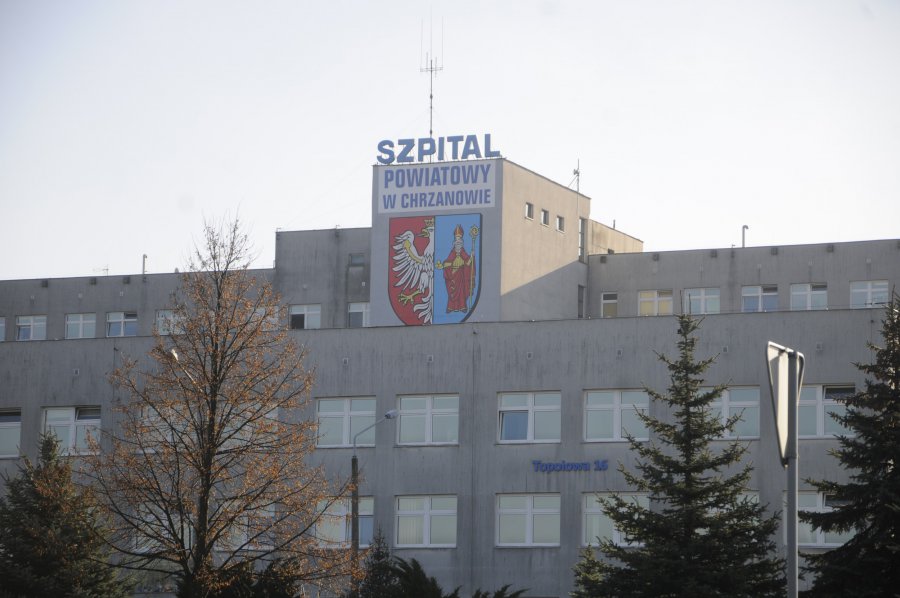 Śmiertelne statystyki wyhamowały, wolnych 20 łóżek covidowych w szpitalu w Chrzanowie