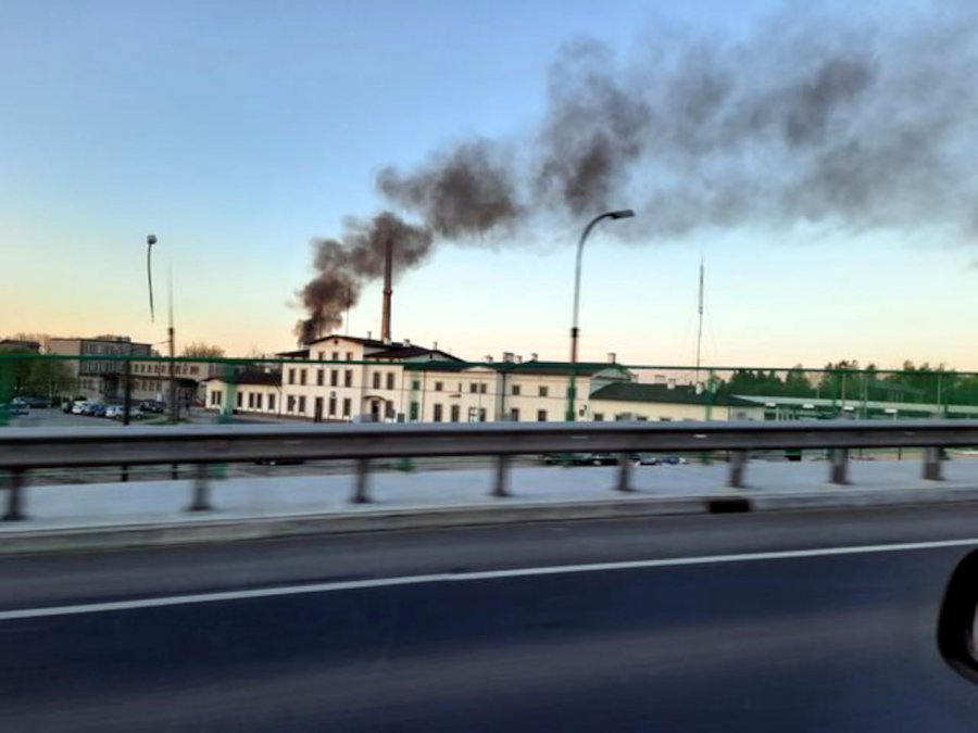 Pożar niedaleko stacji PKP w Trzebini