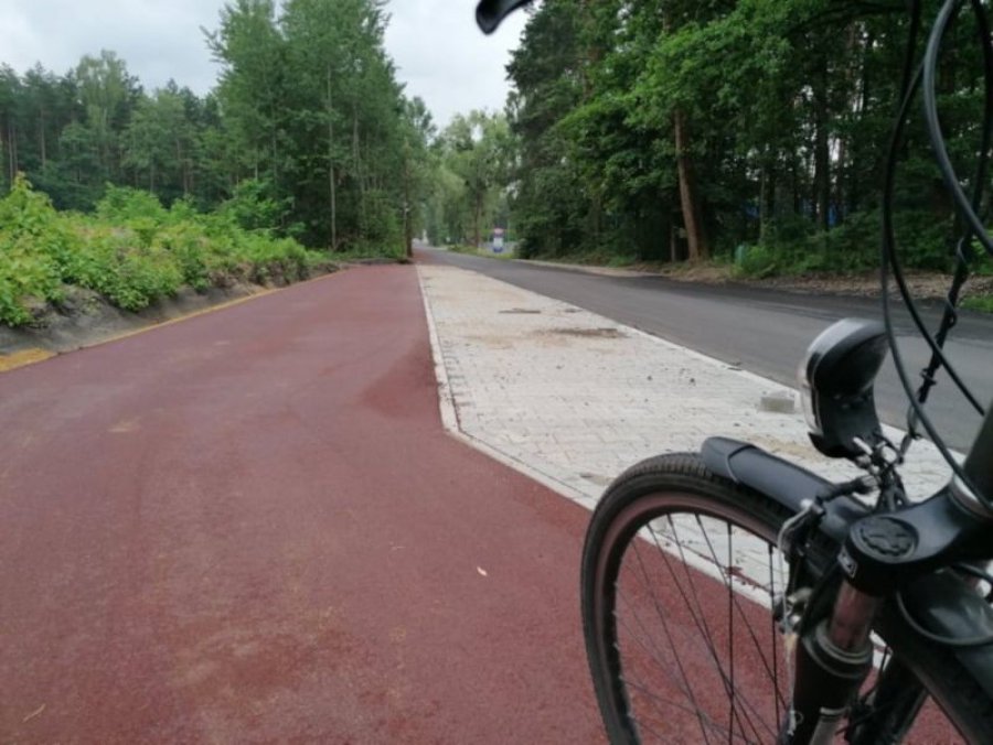 Nowy asfalt, droga rowerowa i bitumiczne pobocze. Nie poznacie najgorszej drogi w powiecie