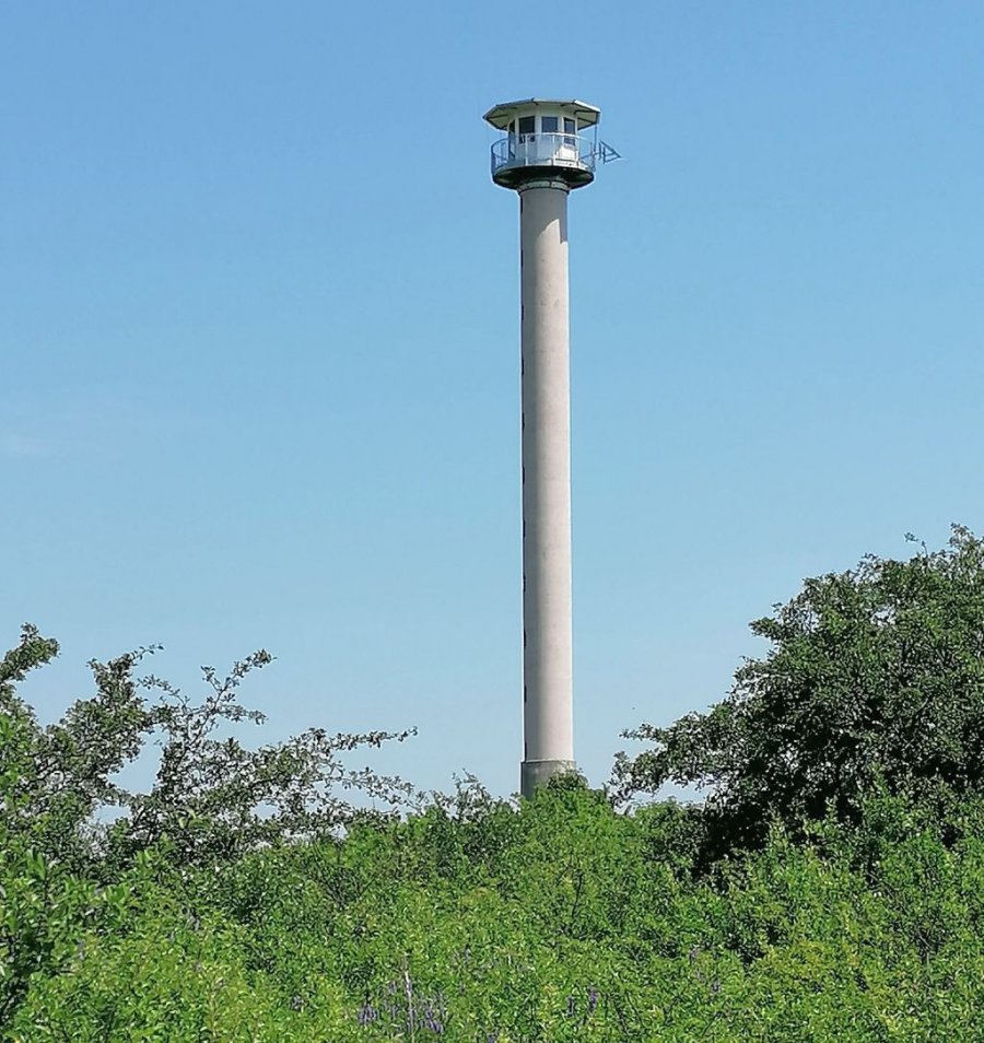 Wieże obserwacyjne pomagają wykryć ogień