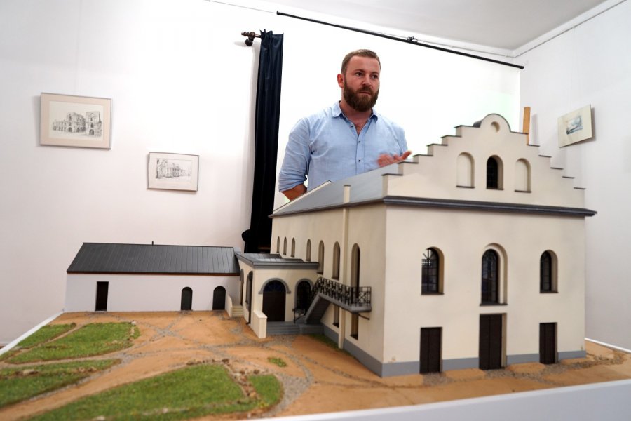 Zobaczcie, jak wyglądała synagoga w Chrzanowie, którą wysadzono w powietrze (WIDEO)