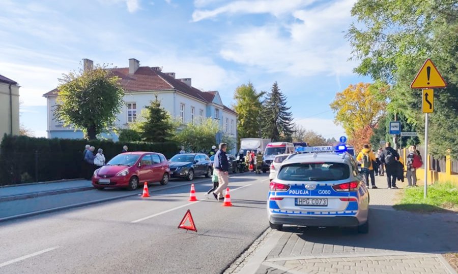 Wypadek w Krzeszowicach. Dwie osoby trafiły do szpitala