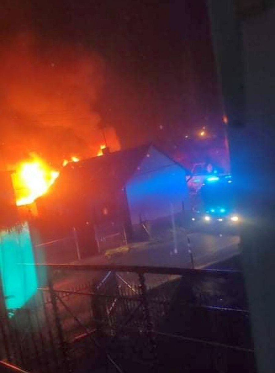 Strażacy gasili w nocy pożar w Młoszowej 