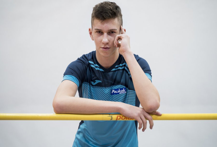 Mateusz Juszczak z Victorii Trzebinia po raz pierwszy zaliczył dwa metry. Wygrał konkurs skoku wzwyż 