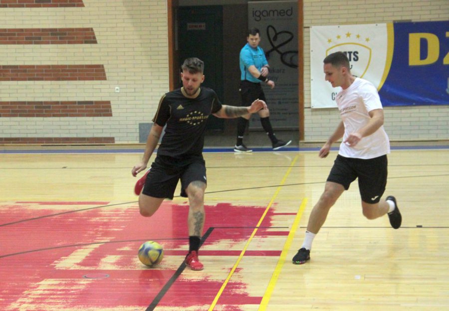Magic Sport Liga Futsalu nabiera rozpędu. Na czele drużyna Górki, Horawy i Zybińskiego (WIDEO, ZDJĘCIA)