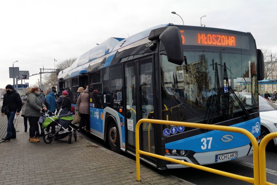 W poniedziałek zmiana w rozkładzie jazdy linii 15. Autobus pojedzie wcześniej
