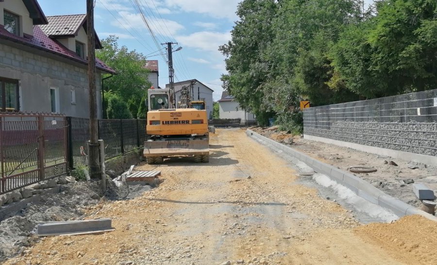 Trwa przebudowa ulicy Struga w Żarkach