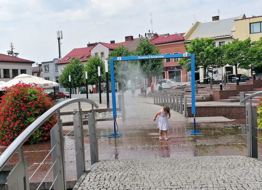 Kurtyny wodne stanęły w centrum Chrzanowa