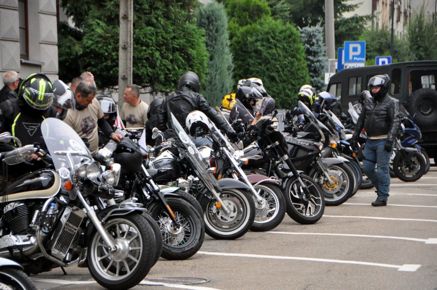 Żołnierze na motocyklach przyjechali do Chrzanowa (WIDEO, ZDJĘCIA)
