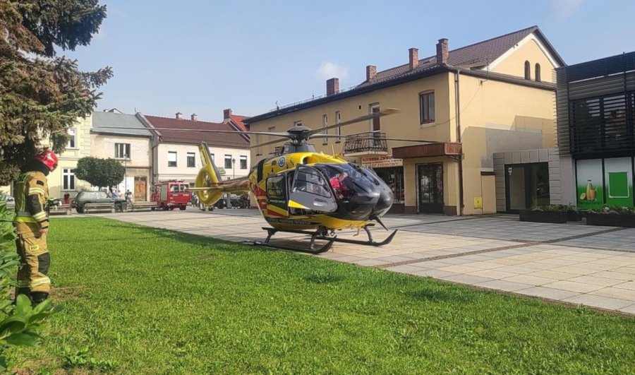 Helikopter lądował na rynku w Krzeszowicach