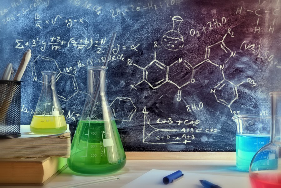 Jak skutecznie uczyć się chemii w liceum i technikum?