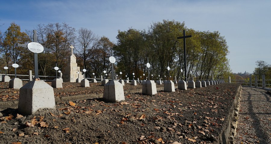 Oficjalne otwarcie cmentarza i zamknięcie parkingu w Chrzanowie