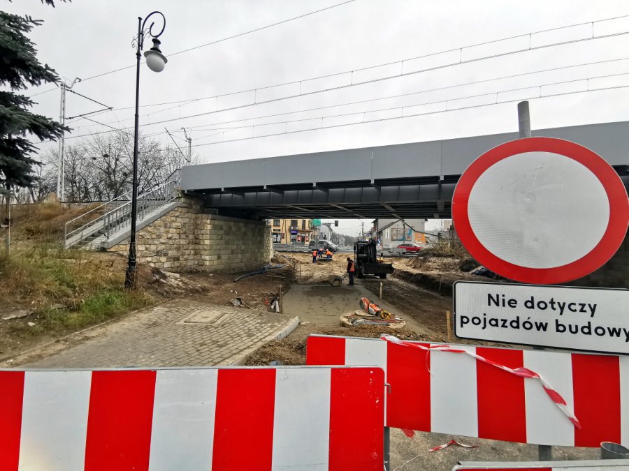 Przejazd pod wiaduktem kolejowym w Chrzanowie będzie zamknięty dłużej