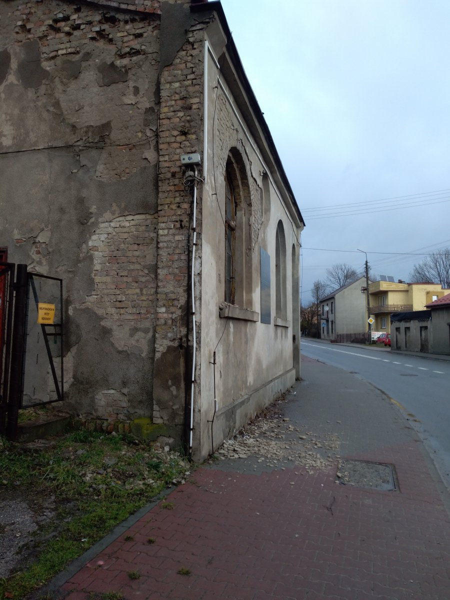 Jedyna w powiecie chrzanowskim synagoga czeka na ocalenie (ZDJĘCIA)
