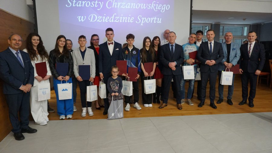 13 zawodników, trenerów i działaczy sportowych otrzymało nagrody starosty chrzanowskiego