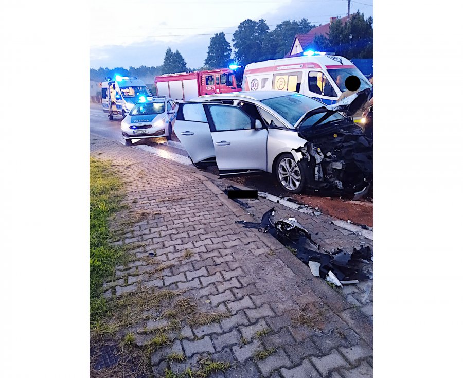 Wypadek w Libiążu. Trzy osoby trafiły do szpitala